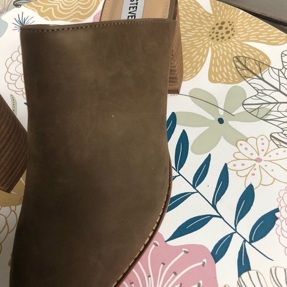 Brown Mules - Picture 2 of 4